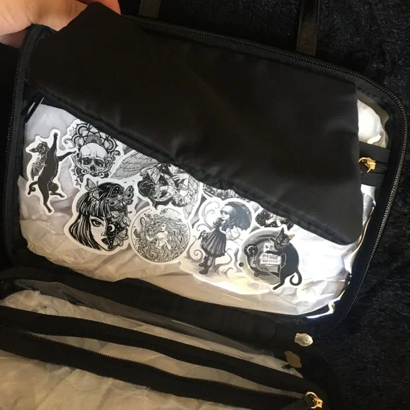 🌺🗝🖤VICTORIAS SECRET BLACK LASER CUT ROSE GOLD METALLIC CASE🖤🗝🌺 - Picture 7 of 10